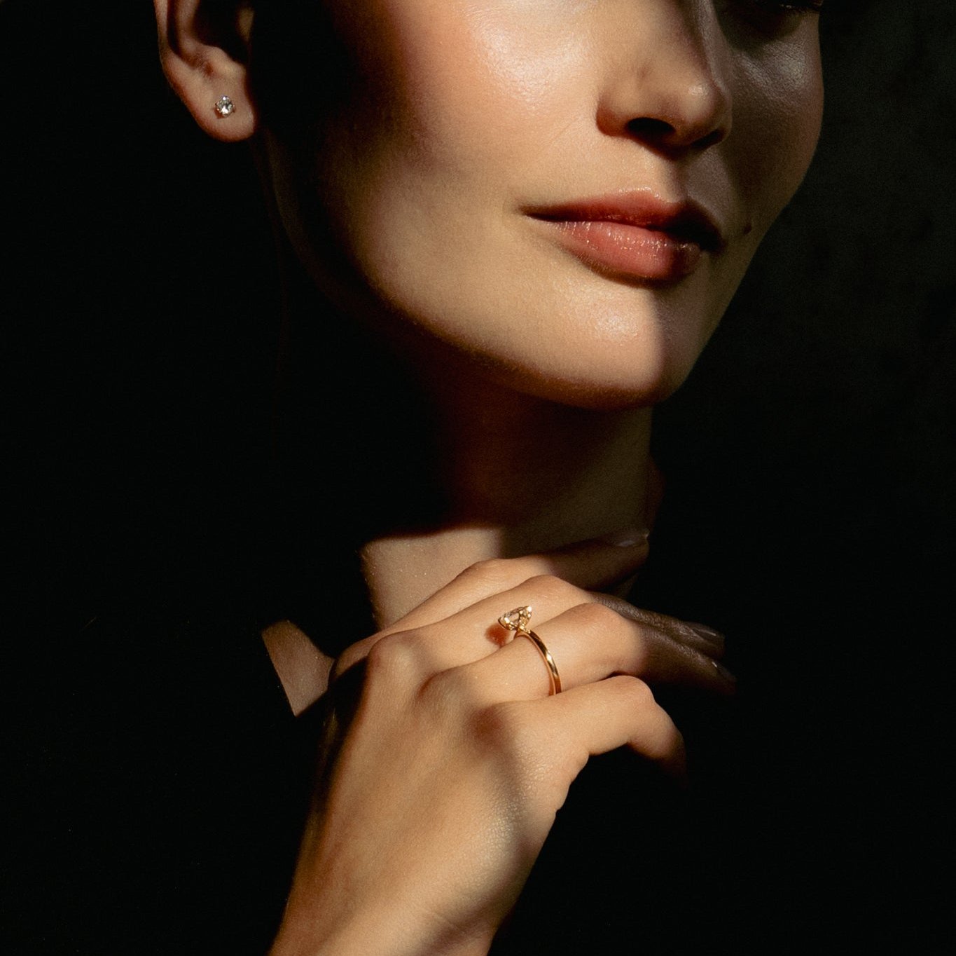 ROUND TULIP SOLITAIRE