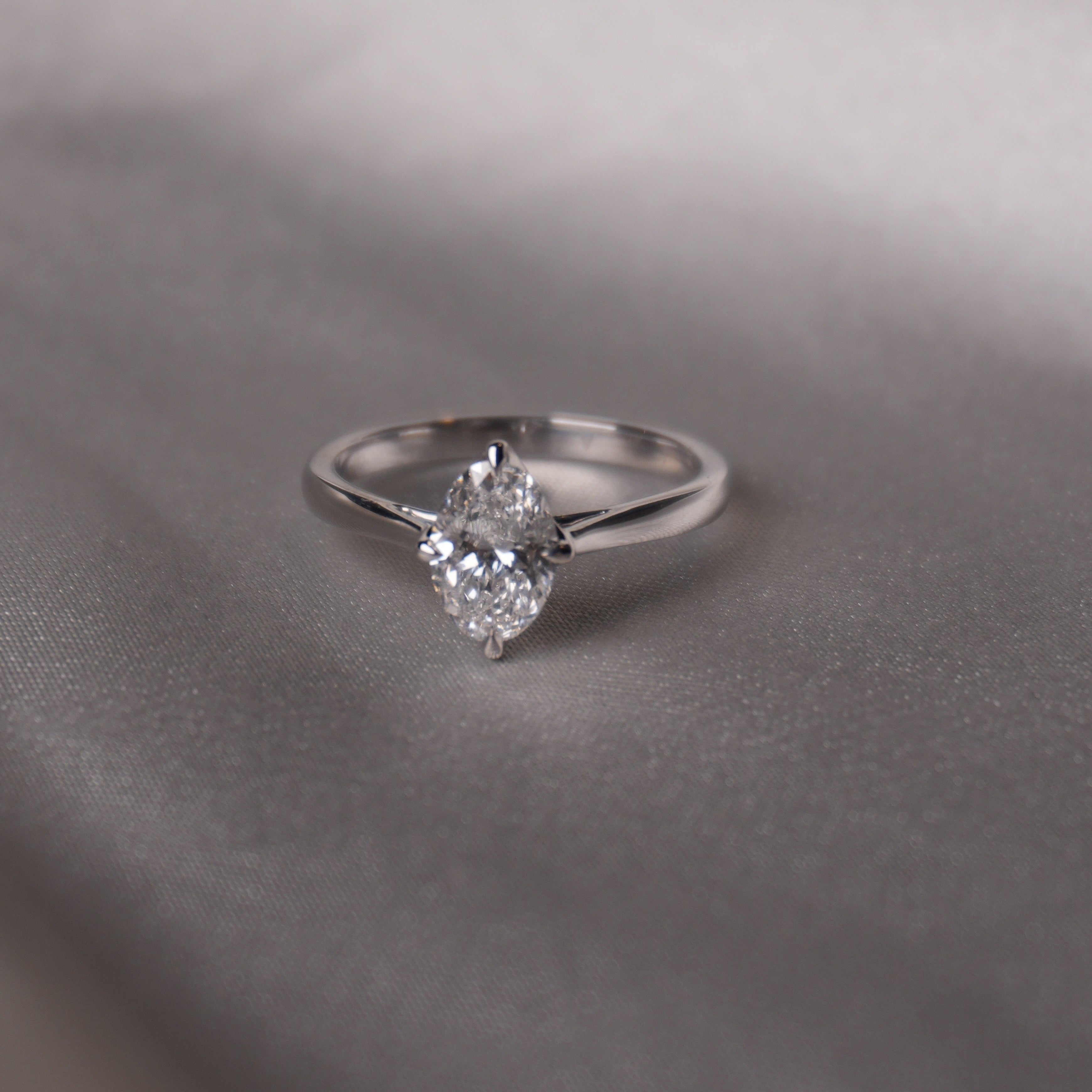 OVAL TULIP CATHEDRAL NORTH SOUTH SOLITAIRE 0.95 CARAT