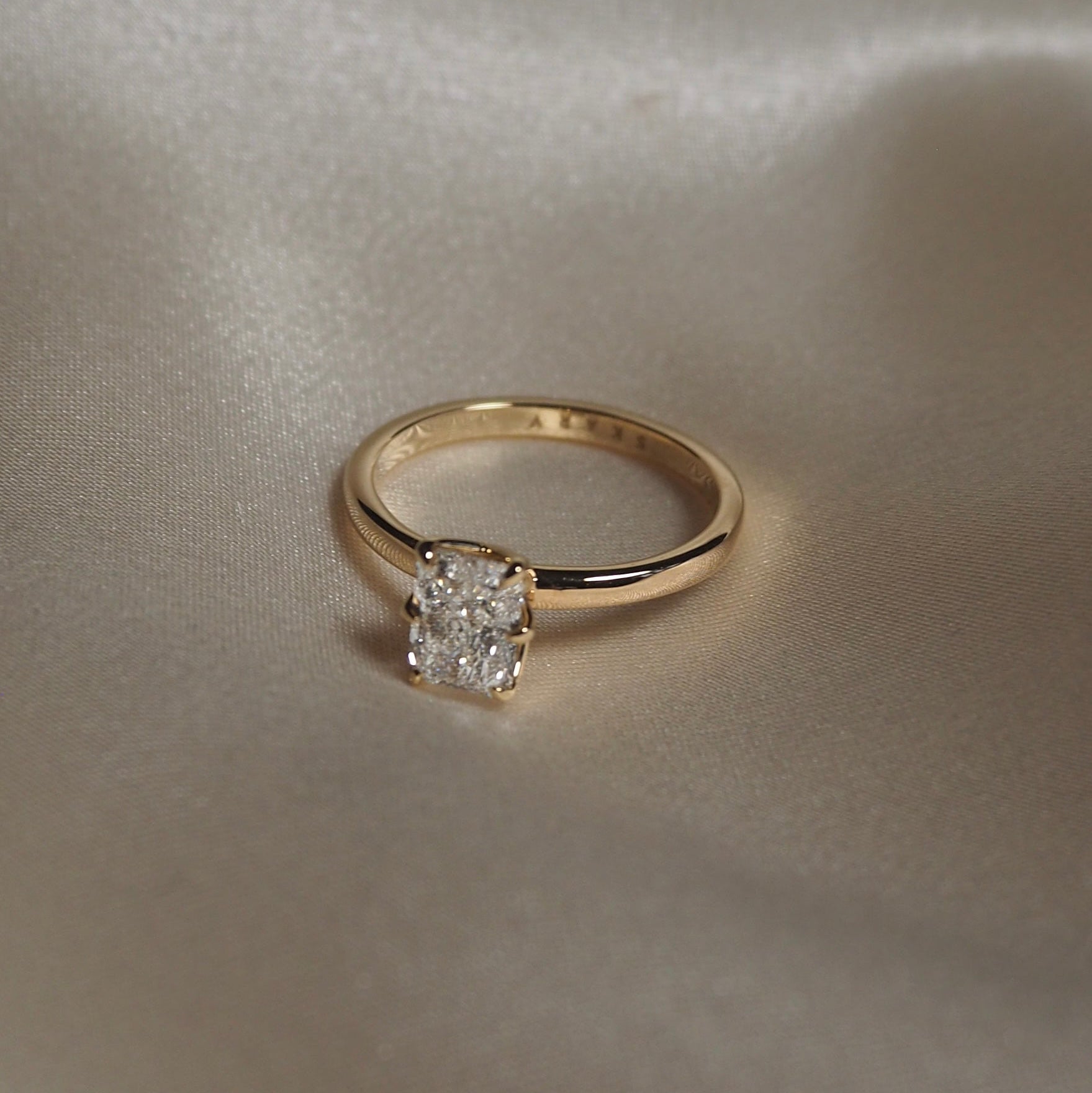 RADIANT TULIP SOLITAIRE 1 CARAT