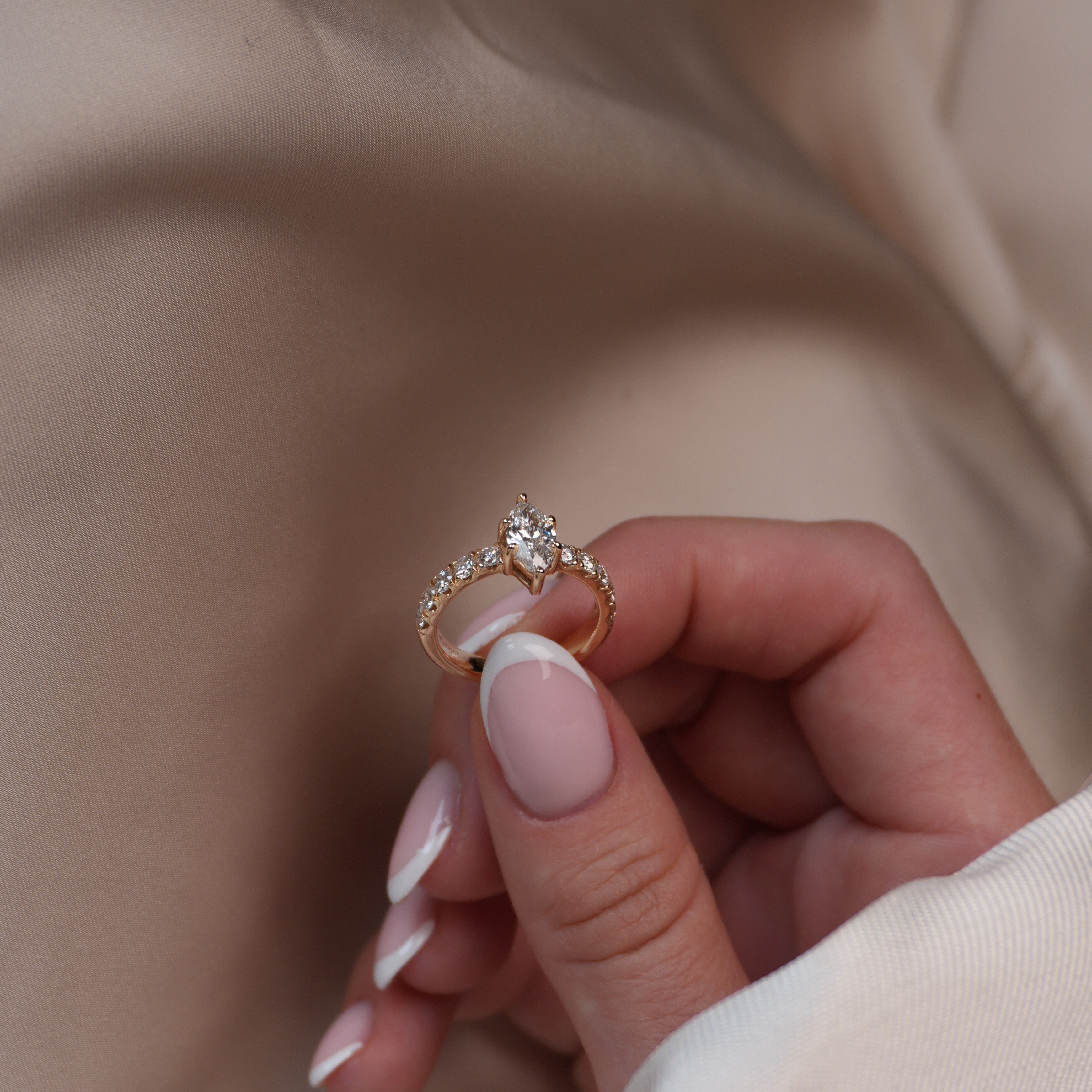 MARQUISE PAVÉ SELENA 0.76 CARAT
