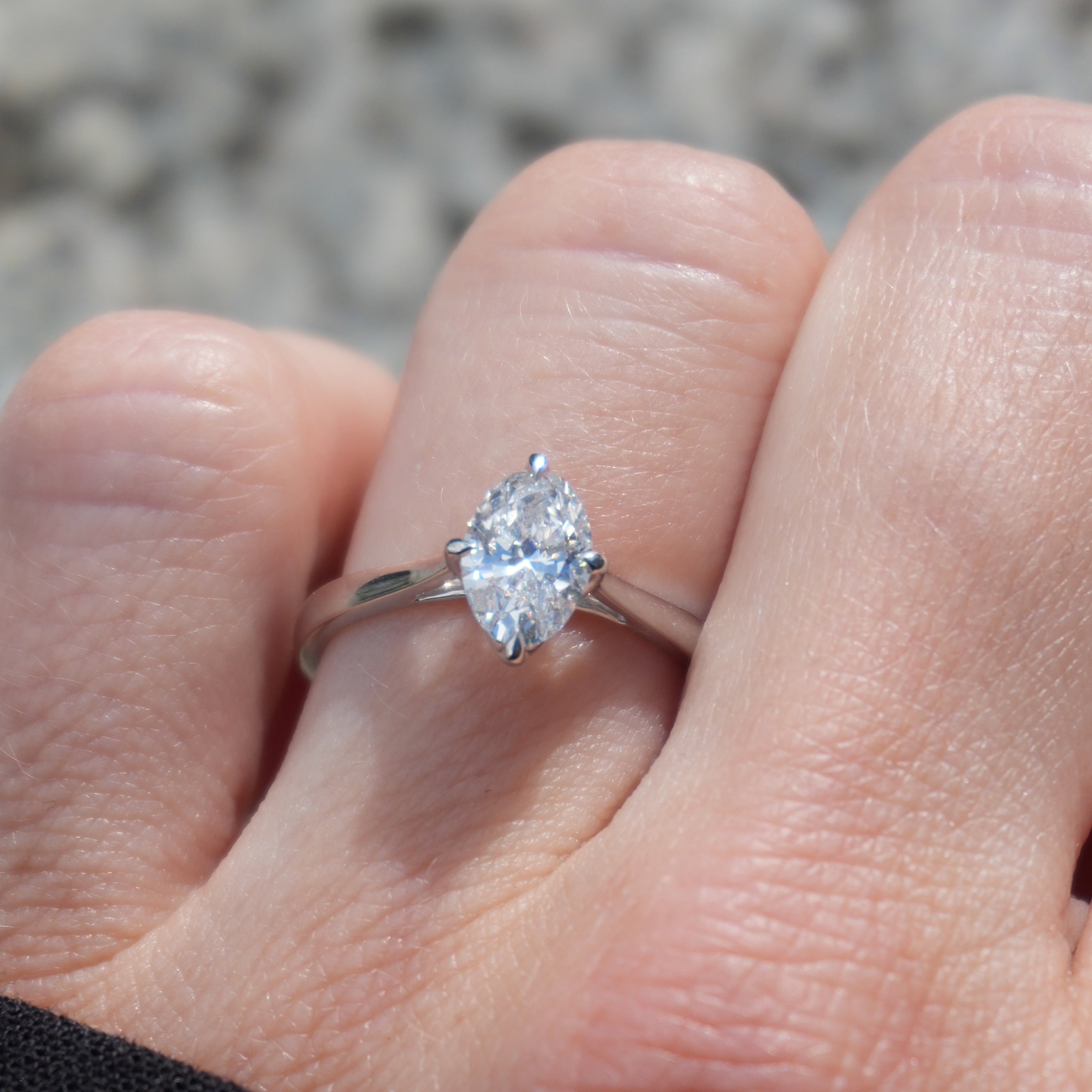 OVAL TULIP CATHEDRAL NORTH SOUTH SOLITAIRE 0.95 CARAT