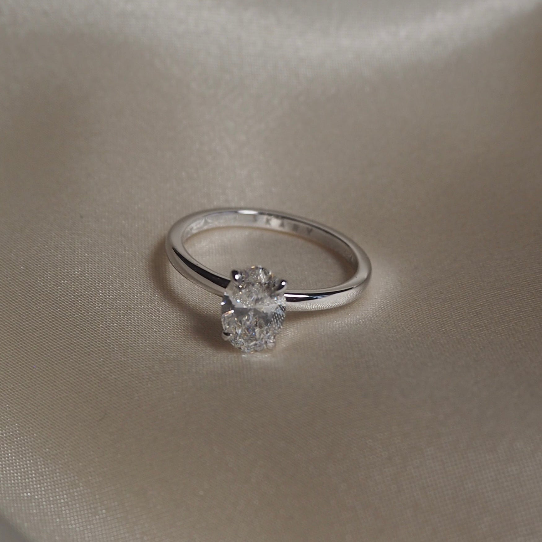 OVAL SOLITAIRE 1.08 CARAT